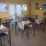 Kimotel Epone-flins Szálloda 2*