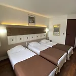 Szálloda Kimotel Epone-flins Épône
