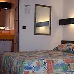Kimotel Epone-flins