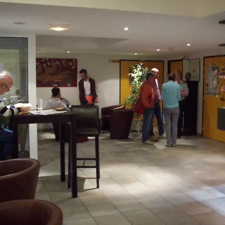 Hotel Kimotel Epone-flins 2*