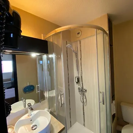 Hotel Kimotel Epone-flins 2*