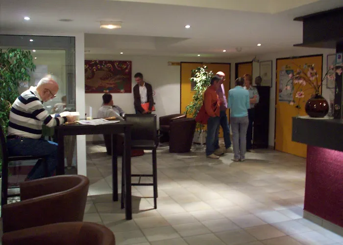 Otel Kimotel Epone-flins 2*