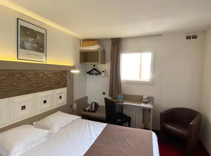 Kimotel Epone-flins